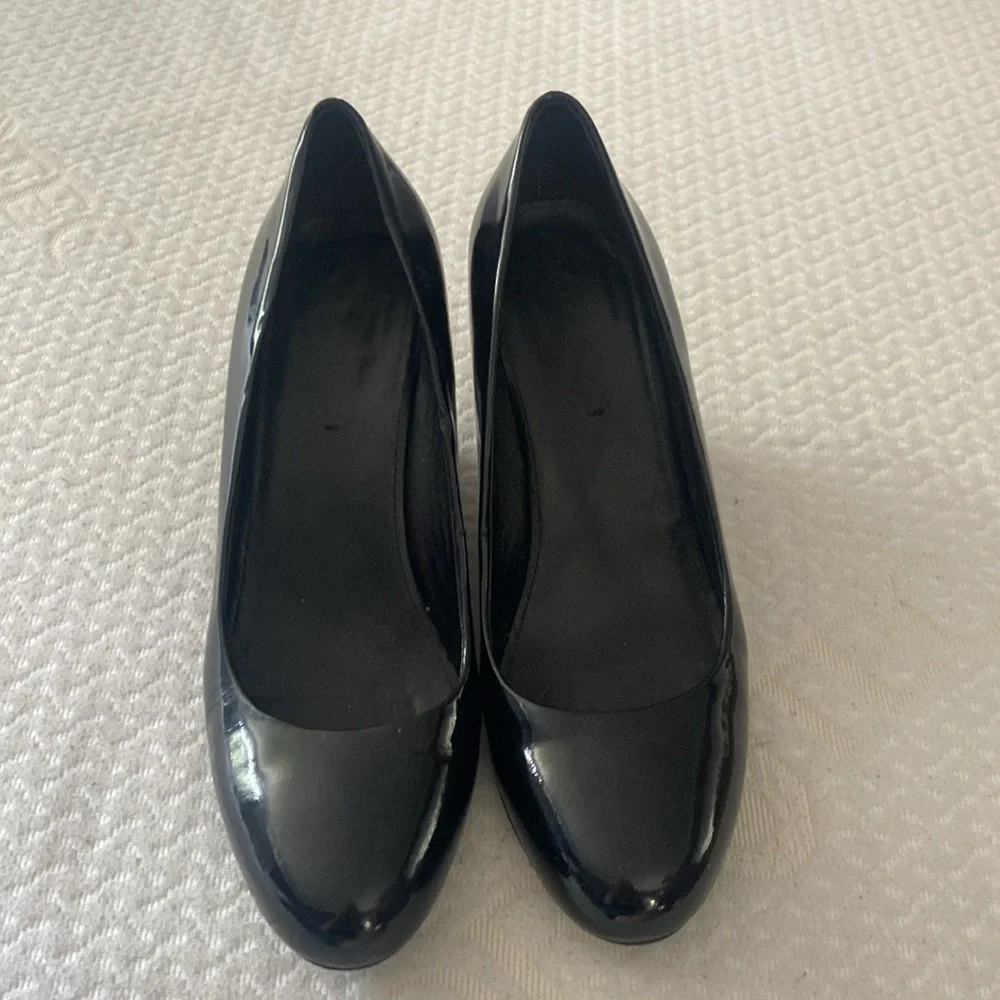 Via Spiga FOSTER‎ black patent leather wedges / size 9 / great condition w/ box